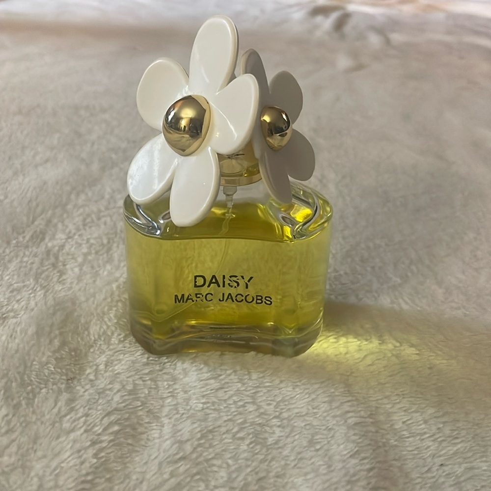 Marc Jacobs Daisy